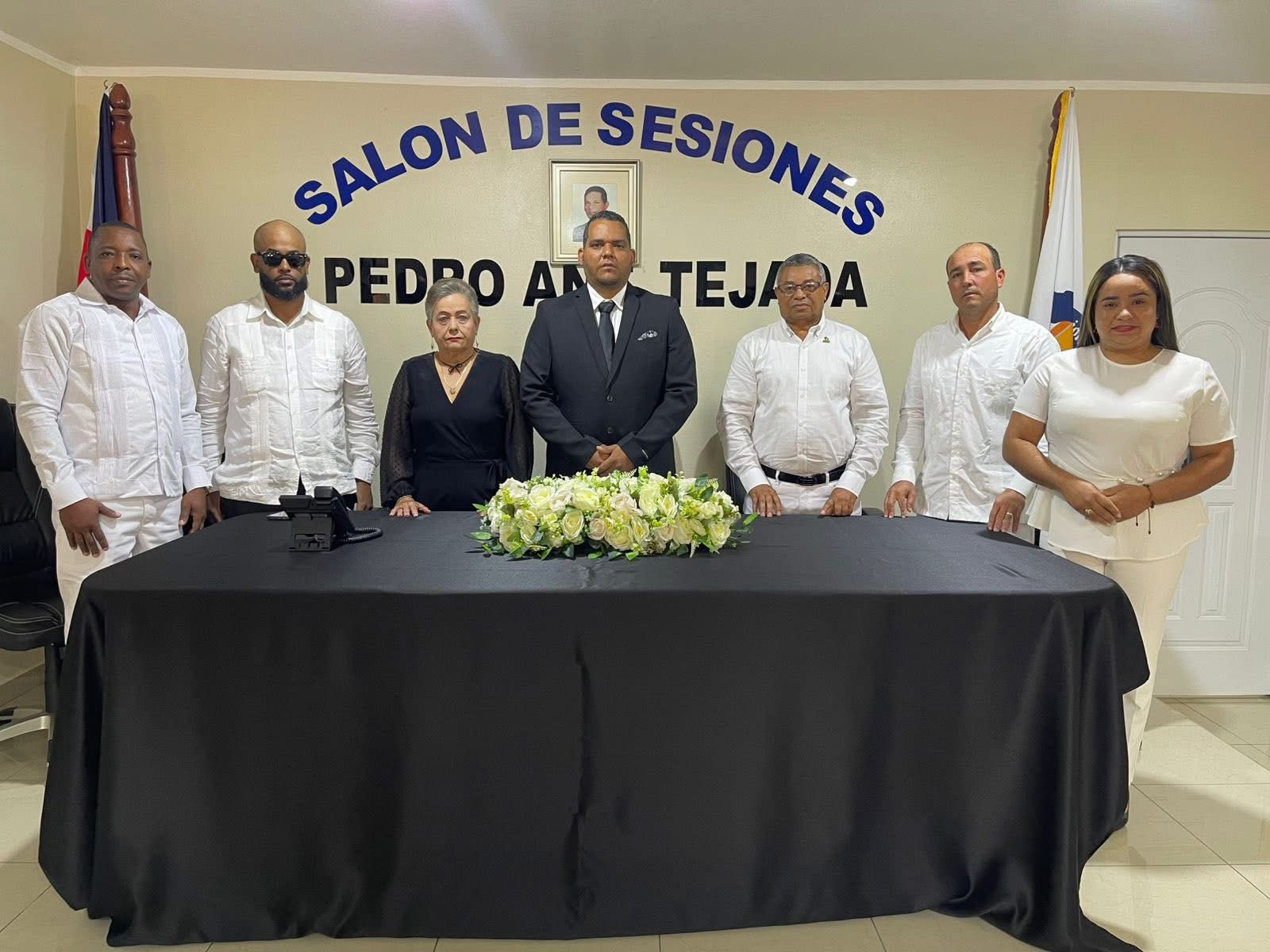 Acto de Rendición de Cuentas correspondiente al período 2025–2026, reafirmando su compromiso con la transparencia, la responsabilidad y el desarrollo de nuestro municipio.
